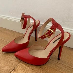 Marissa Webb Heels